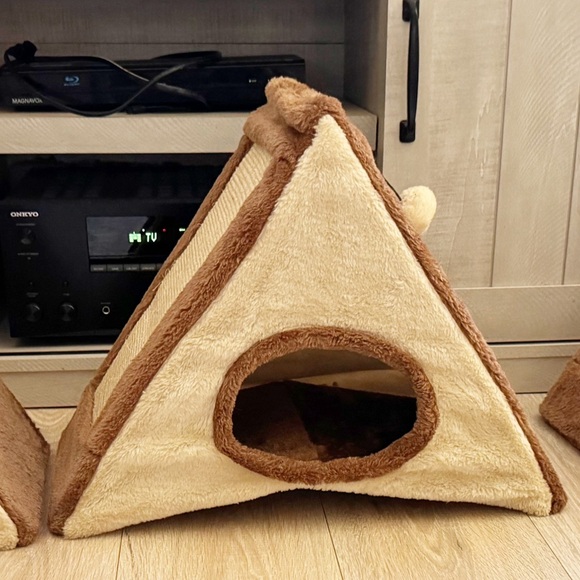 Other - Cat foldable houses